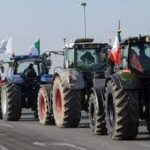 Questione scioperi degli agricoltori e manifestazione con i trattori